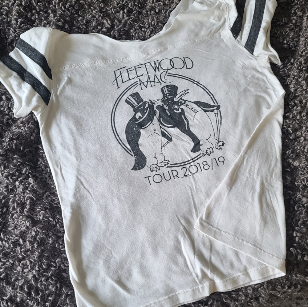 FLEETWOOD MAC tour tee!